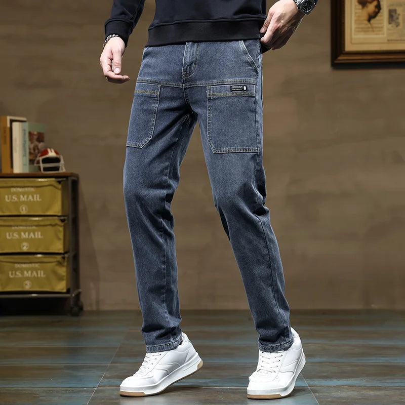 Calça Jeans Masculina Solta de Pernas Retas com Design Versátil de Seis Bolsos, Elástica e Confortável para Atividades ao Ar Livre, Caminhadas, Todas as Estações