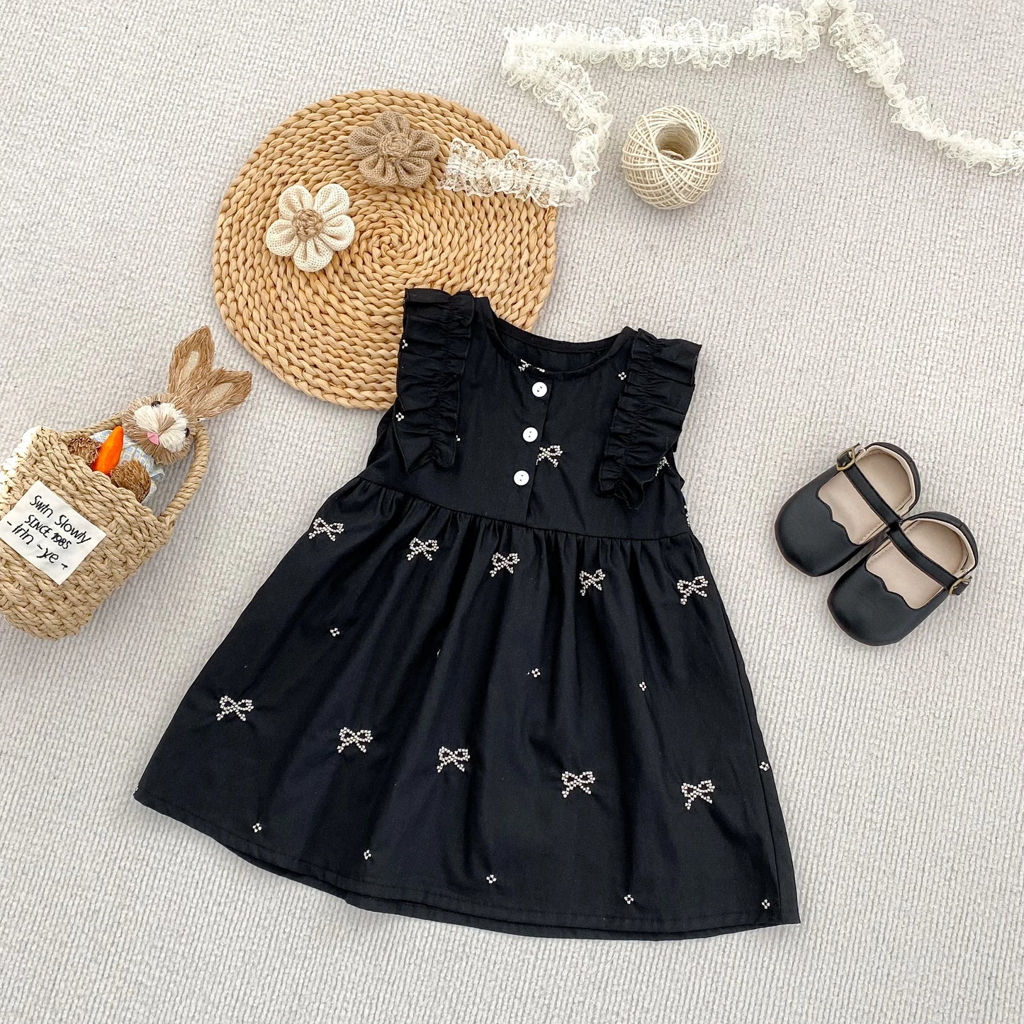 Summer Girls Dress Children's Clothing Bow Embroidered Flower Collar Girl's Dress Cartoon Printed Flying Sleeves Princess Dress