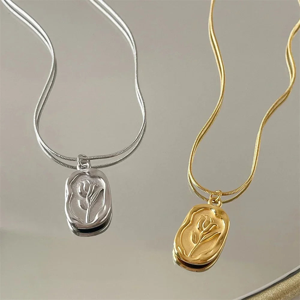 2023 Vintage Fashion Simple Geometric Rose Pendant Necklace For Women Female Boho Gold-plate Snake Chain Choker Jewelry Gift