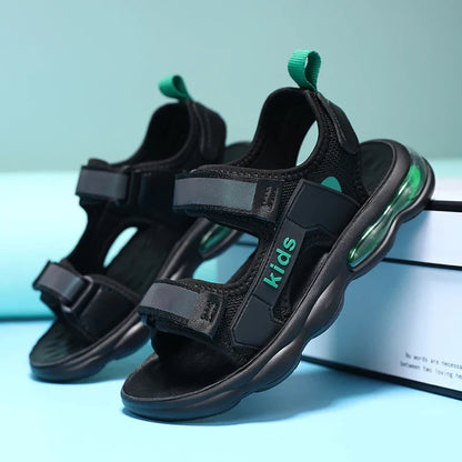A pair of children's summer open-toe sandals, soft, breathable, wear-resistant flat shoes, sizes 32-42，KT-M-1916