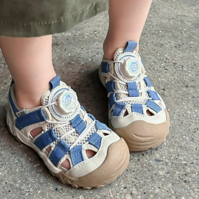 Kids' Rotating Button Closed-Toe Sandals, Breathable Mesh Shoes, Non-Slip Boy Girls Barefoot Shoes Summer Casual Sports Sandals