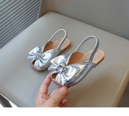 Summer Girl’s Sandals Peep Toe Elastic Band Sliver Beige Kids Sliders Bowknot Graceful Flexiable Trendy Children Shoes Flat