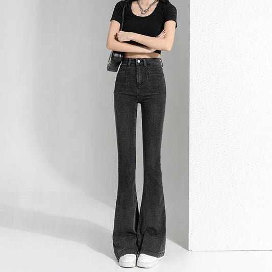Calça Jeans de Cintura Alta e Perna Larga com um Vintage Clássico