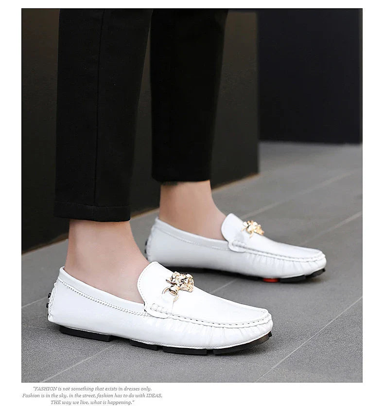 2025 Spring and Summer New Internet Celebrity Glossy Leather Peas Shoes Men's Large Size Slip-On Trendy Fashion Handmade Men's Shoes