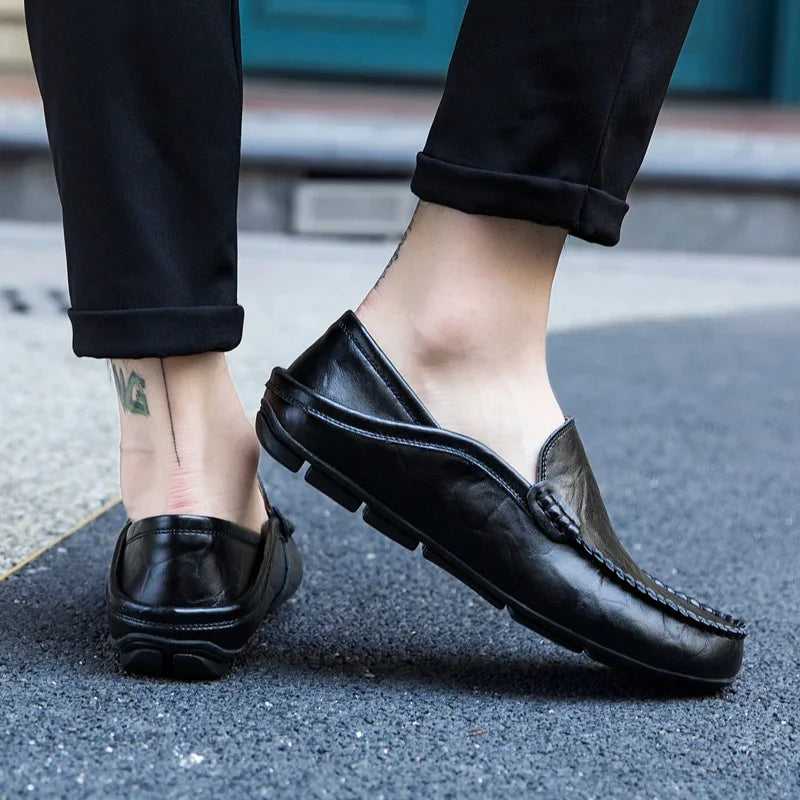Genuine Leather Men Casual Shoes Luxury Brand Designer Men Loafers Moccasins Breathable Slip on Male Boat Shoes Plus Size 37-47
