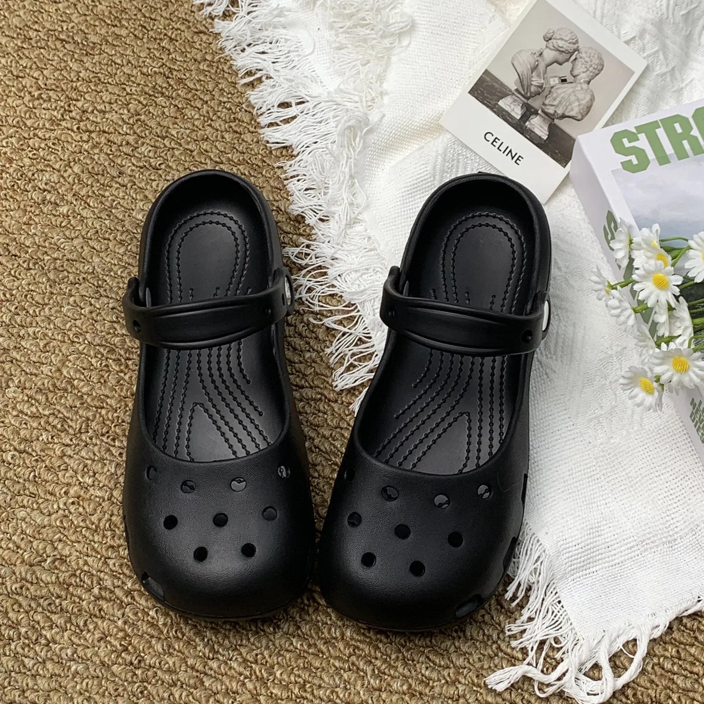 Kids'Casual Sandals EVA Summer Fashion Outdoor Soft Bottom Children Breathable Anti-slip Beach shoes Black White Size 36-41