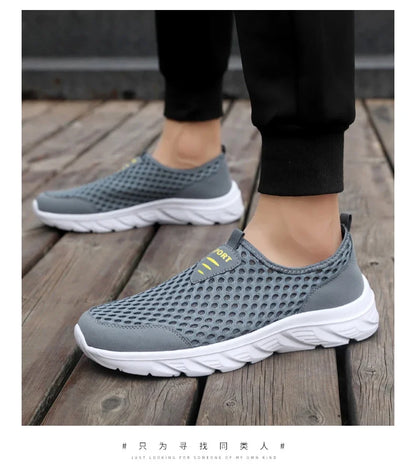 Lightweight Men Casual Shoes Breathable Slip on Male Casual Sneakers Anti-slip Men's Flats Outdoor Walking Shoes Size 39-46