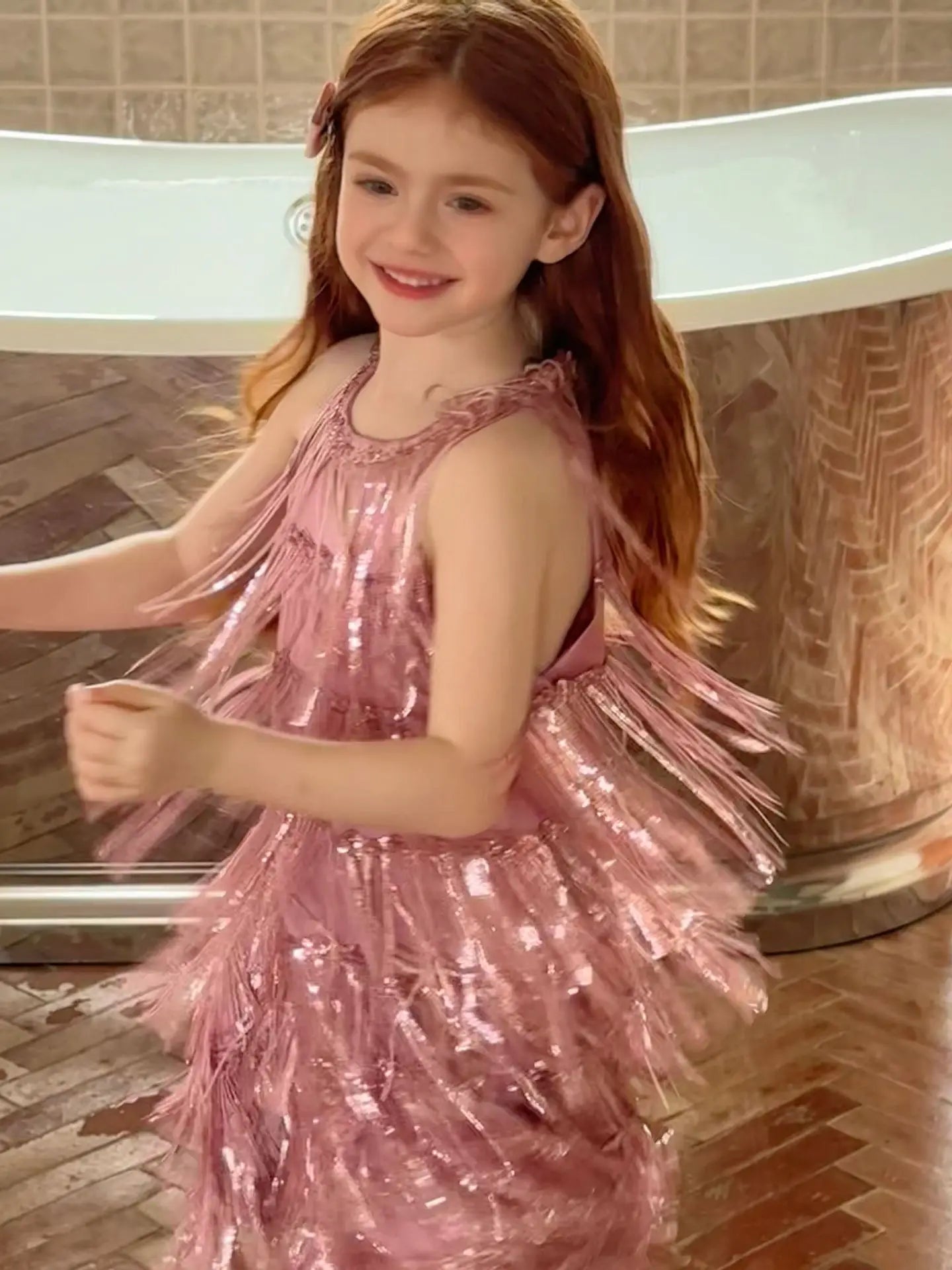 Vestido Infantil Meninas 2025 Verão Novo Moda Infantil Vestido de Borla Brilhante de Luxo Vestido de Aniversário para Meninas