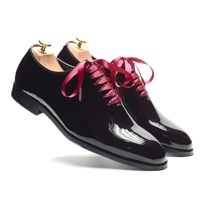 Luxury Men's Dress Shoes Burgundy Smooth Patent Leather Italian Whole Cut Plain Toe Oxford Lace-Up Wedding Party Formal Shoes