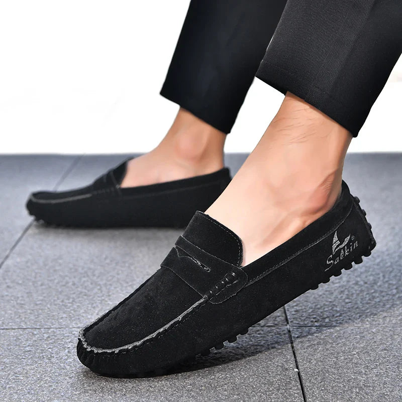 Quality Men's Suede Slip On Loafers Fashion Lightweight Breathable Wallking Driving Shoes Comfort fashion Outdoor Men's Sneakers