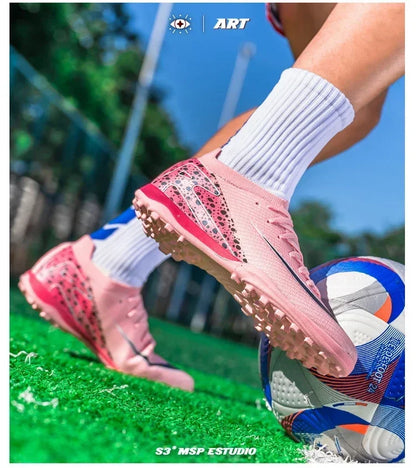New Men Professional Football Boots Grass Soccer Shoes Outdoor Sport Non-Slip Training Shoes Match Sneakers Ultralight Unisex
