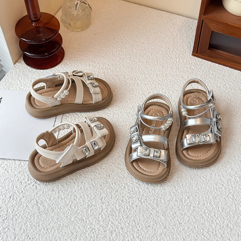 Girls' rhinestone sandals 2025 Summer New children's perforated breathable princess shoes Girls' soft-soled beach shoes