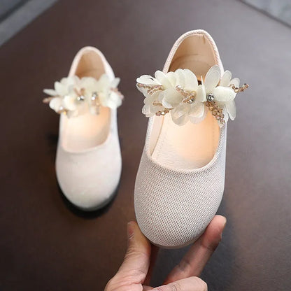 New fashion girls small leather shoes Korean version of the foreign-style cute princess shoes kids breathable white school dance