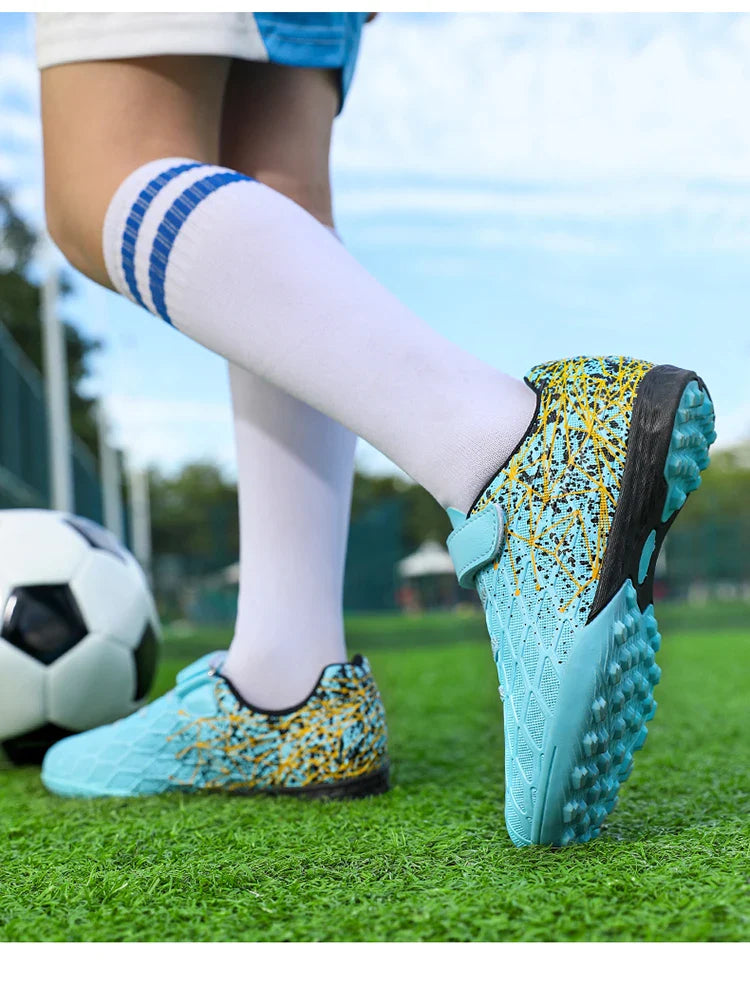 New Men Kids Soccer Shoes Cleats Match Grass Boys Professional Football Boots Ultralight Non-Slip Training Shoes Drop Shipping