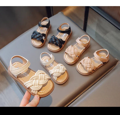 Children Fashion Girls Sandals Casual Weave Breatheable 2023 New Summer Beach Shoes Princess Flats Hook & Loop Chic Kids Korean