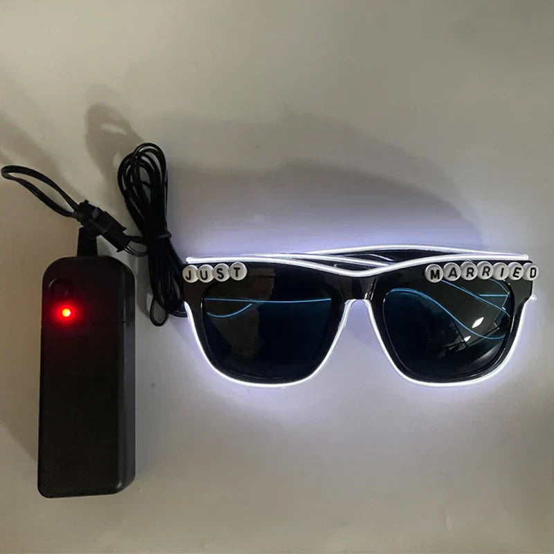 LED Just Married Glasses Wedding Bride To Be Surprise Gift Couple Glasses Souvenirs Glowing Heart Glasses Married Sunglasses