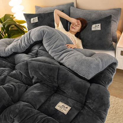 Winter Thick Coral Fleece Quilt Blanket Weighted Milk Velvet Snowflake Flannel Duvet Keep Warm Comforter for Student Dorm