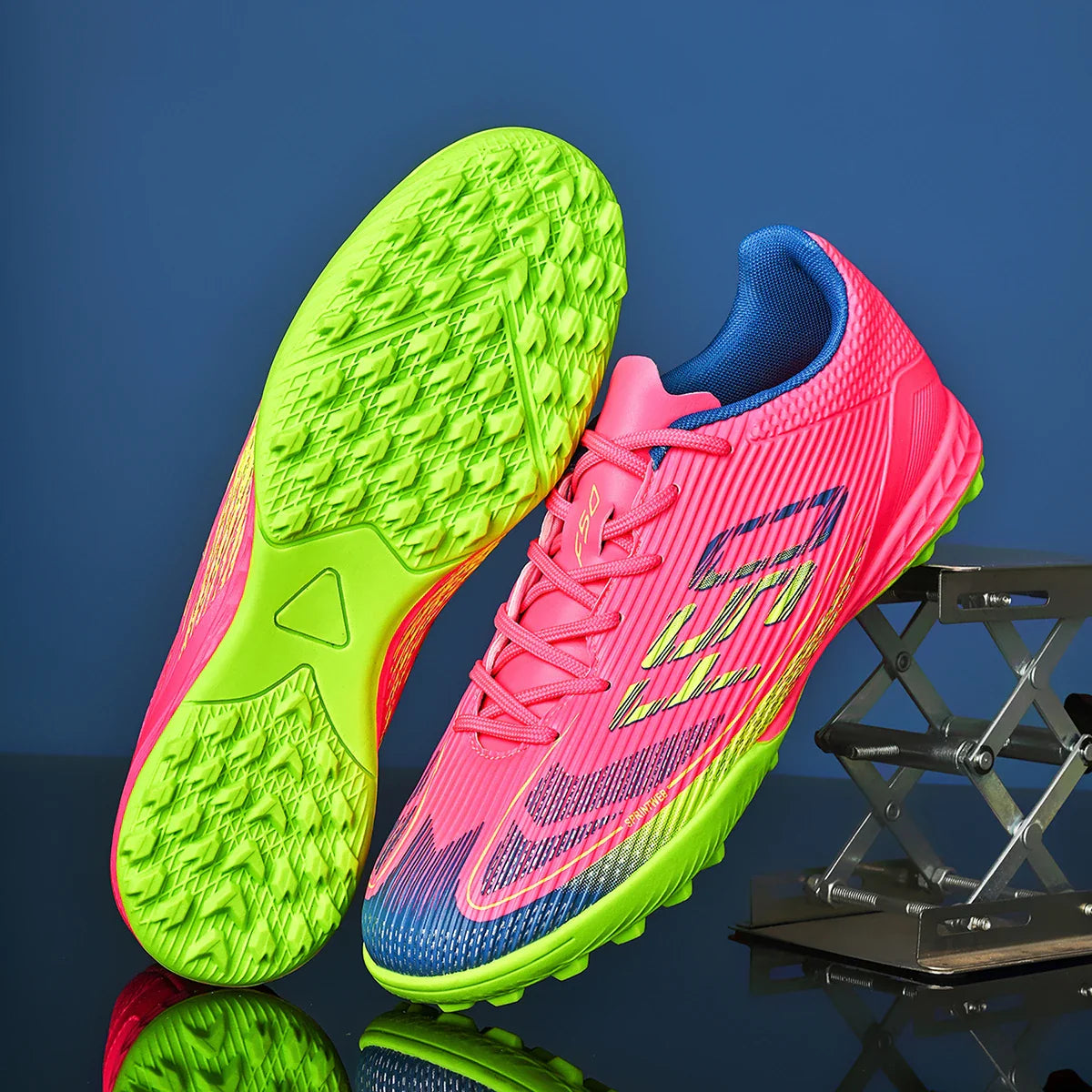 Adult anti slip TF nail breaking football shoes, competition training shoes, professional college football boots