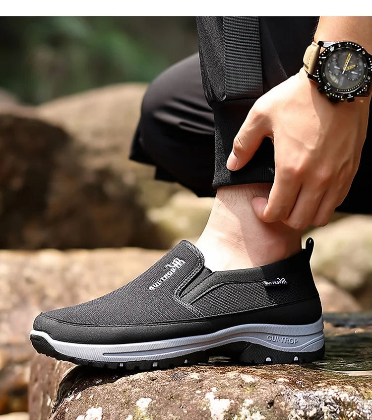 Loafers Men Sneakers Mesh Breathable Non-Slip Slip On Vulcanized Shoes Soft Sole Solid Color Comfortable Water Shoes