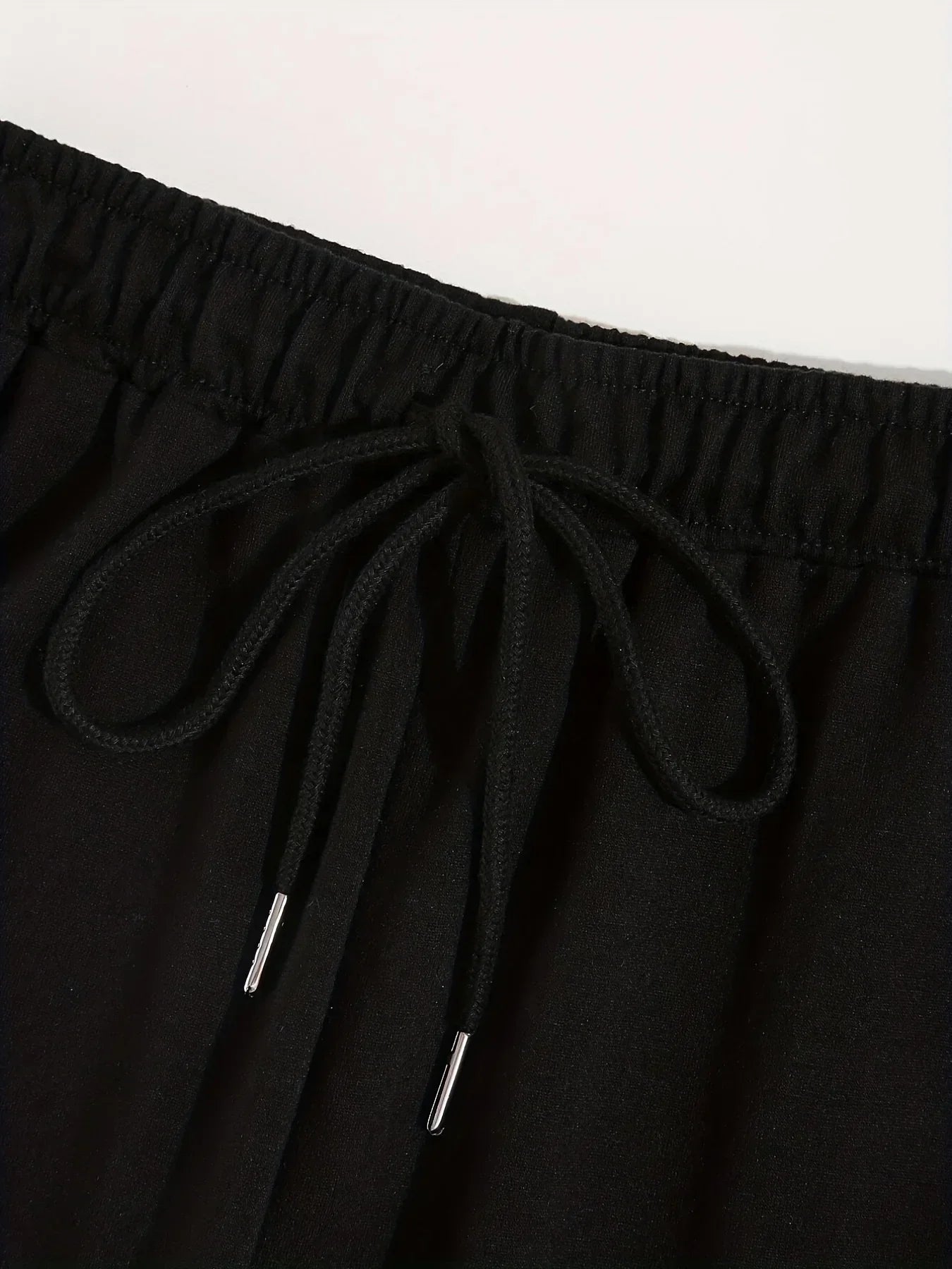 Women's sports shorts and sweatpants solid color pants with pockets and drawstrings loose knitted sweatpants