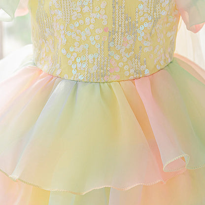 Vestidos de festa infantis amarelo claro adequados para festas de aniversário, vestidos de princesa, bem como para bailes de formatura e cerimônias de formatura.