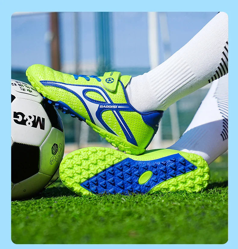 Kids Unisex Soccer Shoes Boys Grils Football Boots Non-Slip Training Indoor Outdoor Athletic Shoes Breathable Ultralight Sports