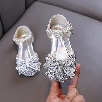Luxury New Children Causal Dance Sandals Girls Rhinestone Flat Sandals Non-slip Fashion Kids Sequins Princess Performance Shoes