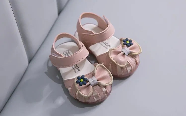 2026 New Girls Baby Soft Sole Princess Sandals Extra Soft Summer Toddler Closed Toe Fashion Walking Shoes