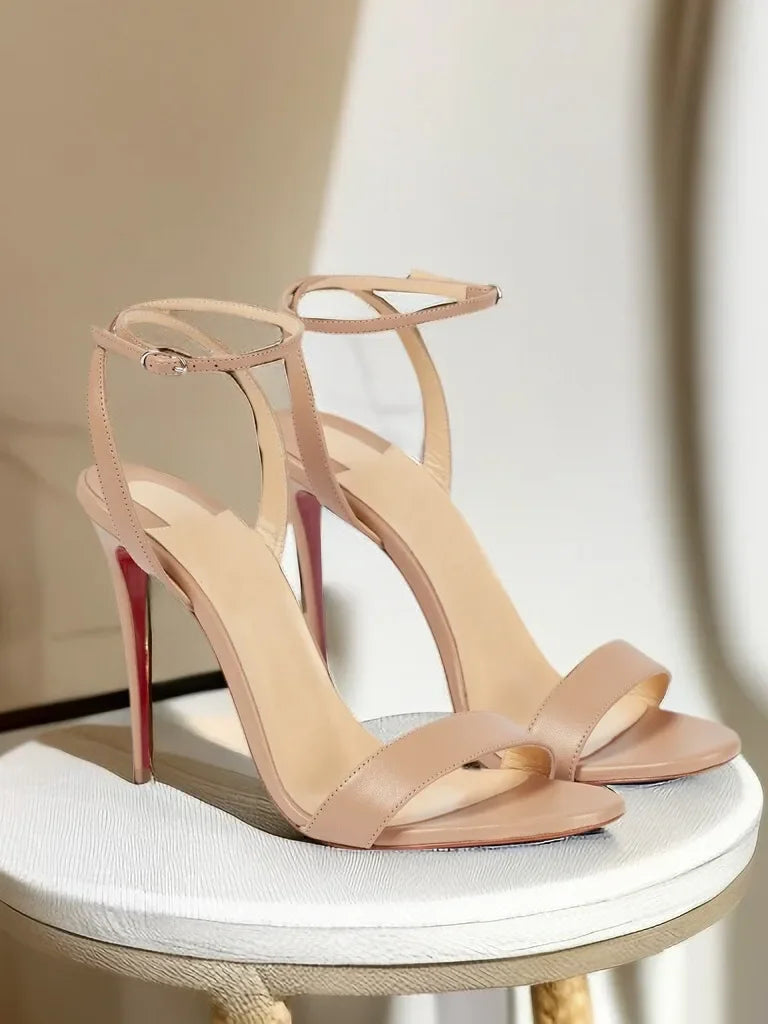 Novas sandálias de salto fino nude sexy de peça única com salto alto, com temperamento feminino, sapatos de salto alto confortáveis para mulheres francesas
