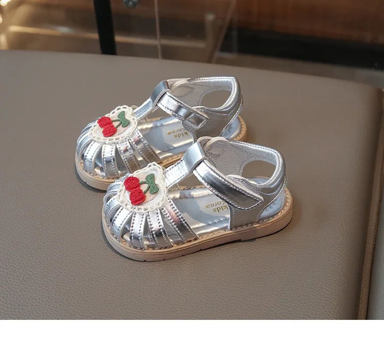 2025 New Summer Baby Girls Sandals Pu Leather Cartoon Strawberry Children's Beach Sandals Non-slip Sole Kids Shoes 21-30
