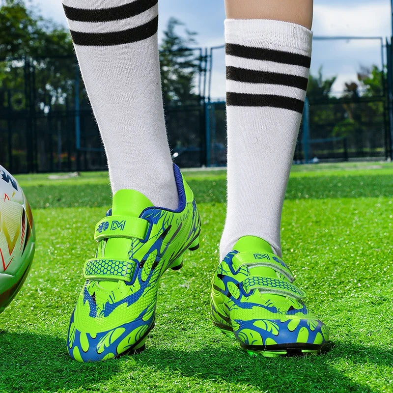 New Men Kids Football Boots Ultralight Boys Professional Soccer Shoes Cleats Non-Slip Match Grass Training Shoes Drop Shipping