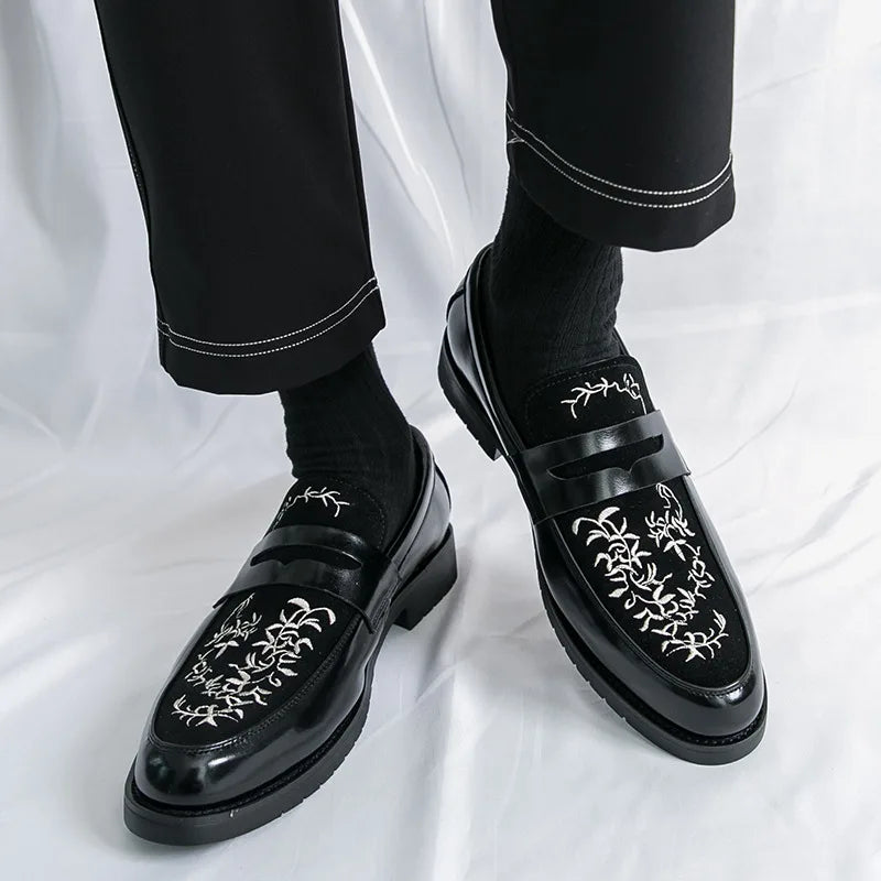 Green Embroidered Man Formal Shoes Autumn Men's Loafers Shoes High Quality Casual Leather Shoes for Men chaussure hommes cuir