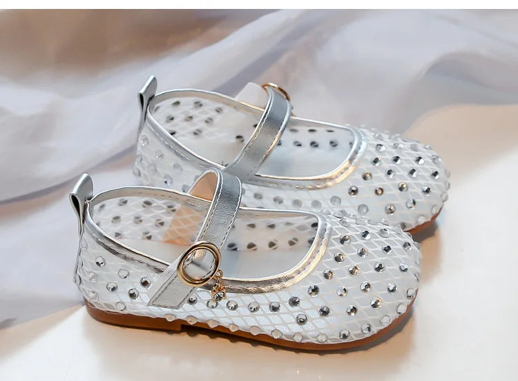 2026Summer Girl's Sandals Crystal Air Mesh Biege Sliver Luxury Kids Flat Shoes Beautiful Party Graceful Anti-skid Childern Shoes