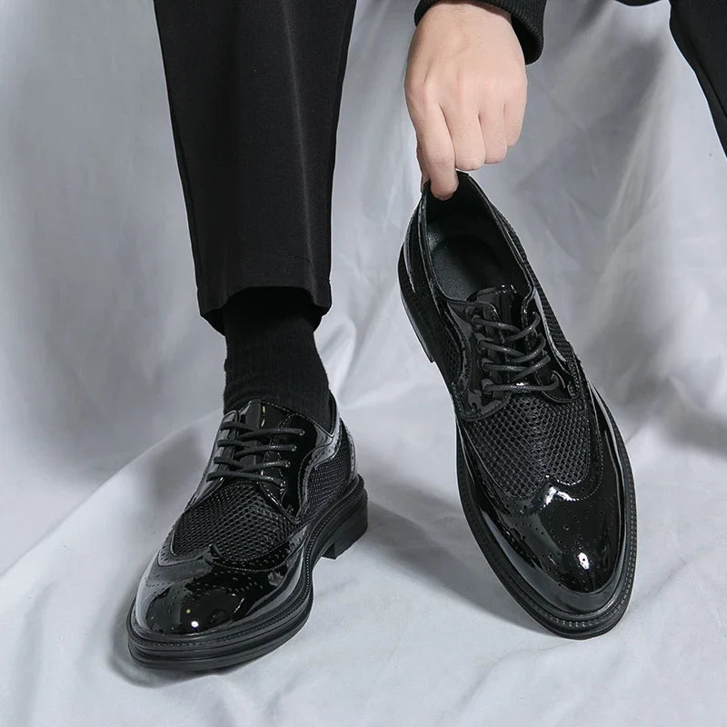 Fashion Derby Leather Men Shoes Summer Breathable White Brogue Lace Up Solid Dress Shoes Business Casual Party Wedding Shoes Men