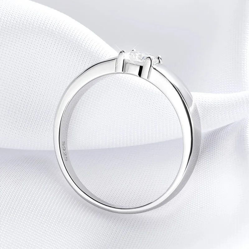 D Color 0.5CT 1CT Moissanite Ring for Men 925 Sterling Silver Simulation Diamond Wedding Band Classic Round Cut with