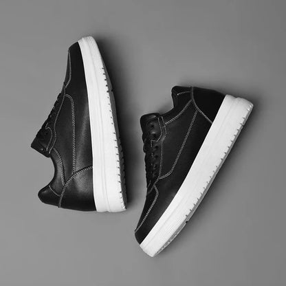 Novos sapatos masculinos invisíveis para aumentar a altura, sapatos esportivos de 6 CM-8 CM-10 CM, sapatos esportivos de couro branco para homens, tamanhos ampliados 36-46
