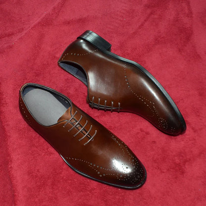 Italian Luxury Men's Dress Shoes Business Wedding Genuine Leather Mens Oxford Shoes Whole Cut Wingtip Brogue Formal Shoes Man