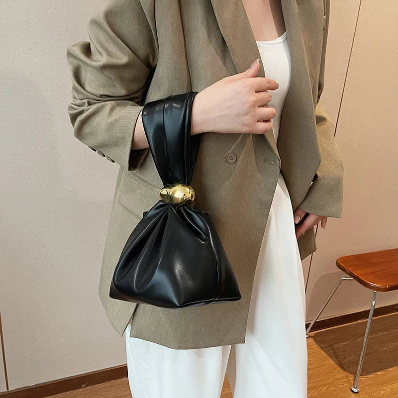 Mini Bolsas de Ombro de Couro PU com Design em Forma de Bolinho, para Mulheres, Modernas, com Nó, Retrô, de Pulso, Bolsas de Mão e Carteiras