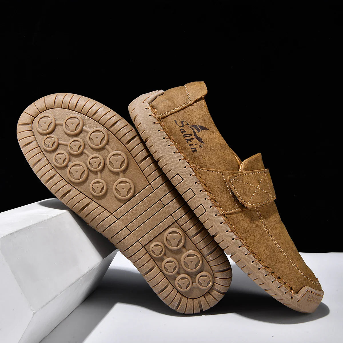 Handmade Men's Slip On Loafers Soft Leather Shoes Lightweight Breathable Driving Shoes Non Slip Daily Casual Outdoor Sneakers