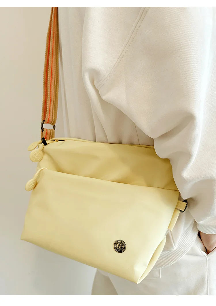 Ultra-light Nylon Crossbody Bag for Women Adjustable Wide Strap Lightweight Women's Bag Zipper Closure Stylish Messenger Bag