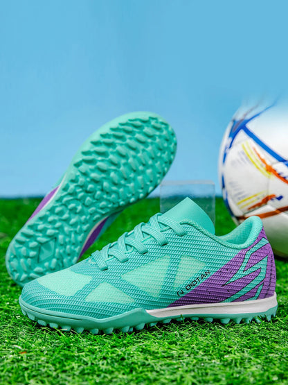 Low-top, soccer shoes, unisex, TF and FG, slip-resistant and wear-resistant, available in 3 colors. Sole spikes Not above ankle