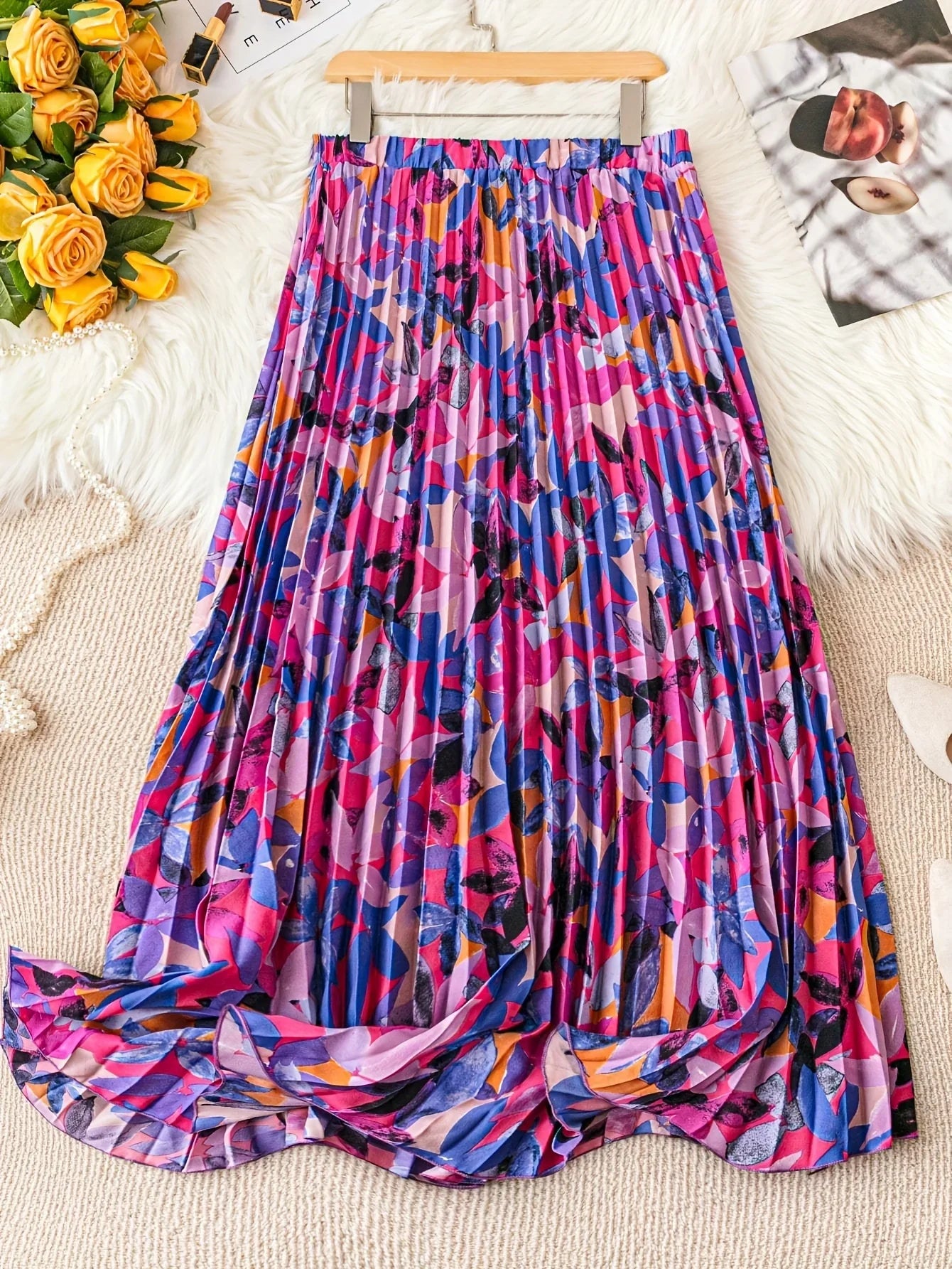Elegant women's geometric edge skirt