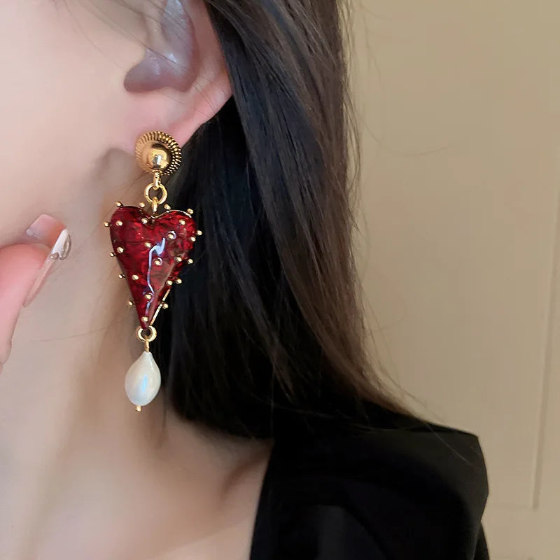 Charming Red Color Resin Love Heart Dangle Earrings for Women Baroque Freshwater Pearl Long Earring Wedding Party Jewelry