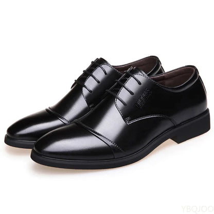 Sapatos Masculinos de Couro Oxford Luxuosos para Negócios, Respiráveis, de Borracha, Sapatos Formais Masculinos para Escritório e Casamento, Calçados Estilo Mocassim Homme