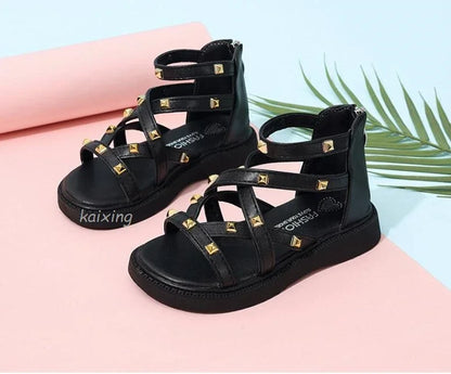 Summer New Kids Sandals Girls Princess Rivet Sandals Soft Children Beach Shoes Fashion Roman Sandals Size 21-36 Versatile