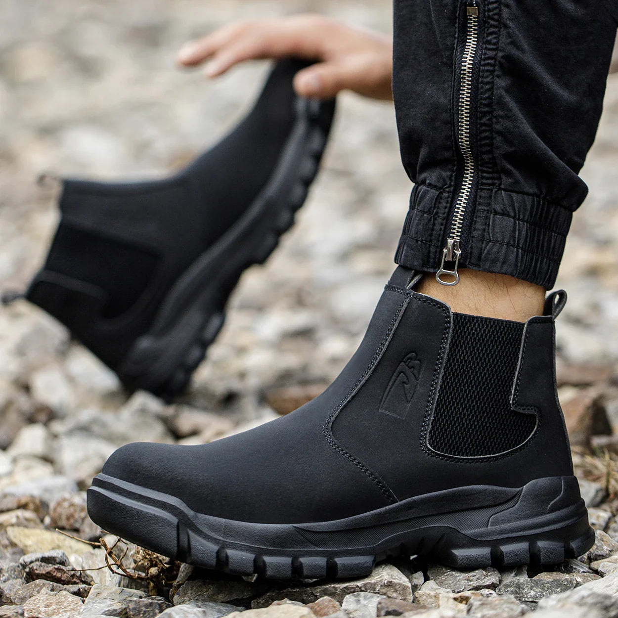 Quality Men Work Boots Anti-smash Anti-puncture Safety Shoes Chelsea Boots Anti-scald Welding Shoes Indestructible Men Boots