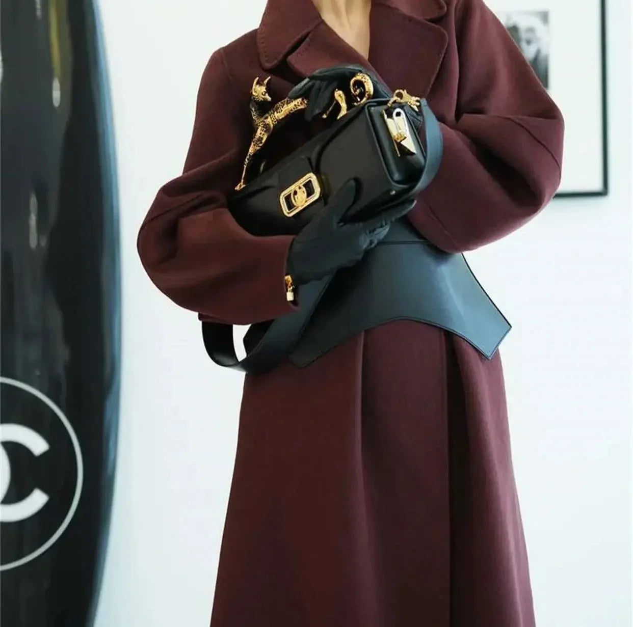 Square cowhide fashion personality versatile party shoulder bag with the same leopard handle bag high-end feeling women's bag.