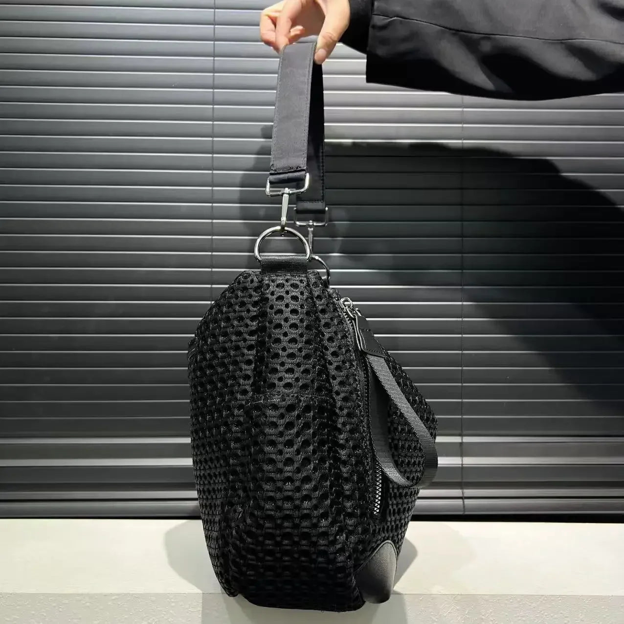 Ladies' fashionable and casual nylon mesh shoulder bag with large capacity retro stitching splicing diagonal cross handbag