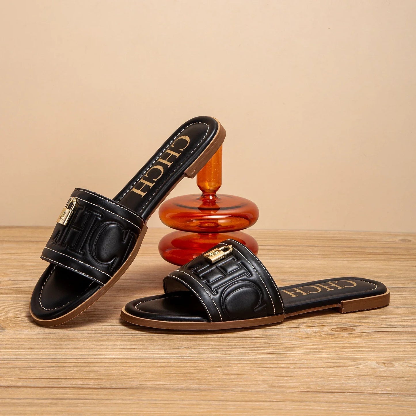 Woman Flat Shoes Summer New Solid Color Embossed Sandals Simple Fashion Slippers For Girl Students Shoes