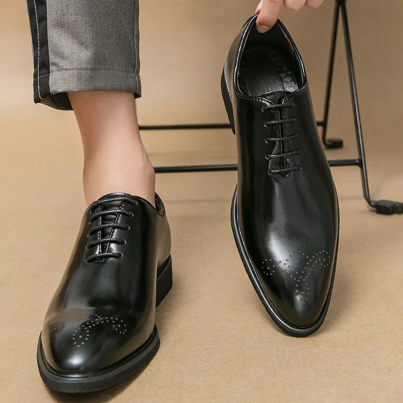 Classic Dress Leather Men Derby Shoes Formal Pointed Toe Business Leather Shoes Oxford Lace Up Anti SlipOffice Daily Shoes